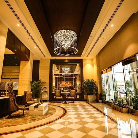 Golden Galaxy Hotels And Resorts Дели Экстерьер фото