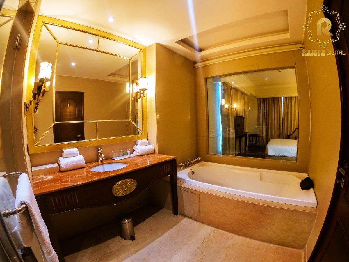 Golden Galaxy Hotels And Resorts Дели Экстерьер фото