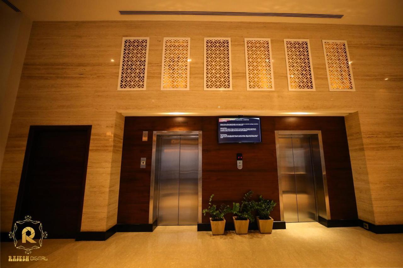 Golden Galaxy Hotels And Resorts Дели Экстерьер фото